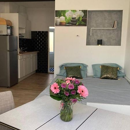 Magnifique Studio Au 2Eme Etage, A Proximite De La Gare Du Midi! بروكسل المظهر الخارجي الصورة