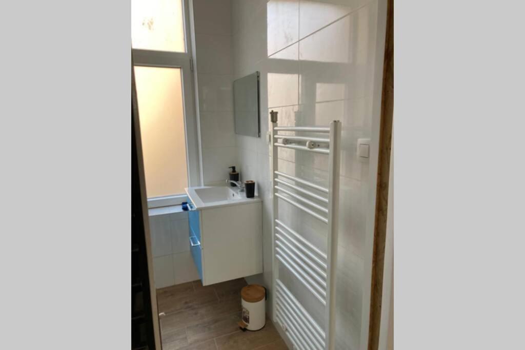 Magnifique Studio Au 2Eme Etage, A Proximite De La Gare Du Midi! بروكسل المظهر الخارجي الصورة