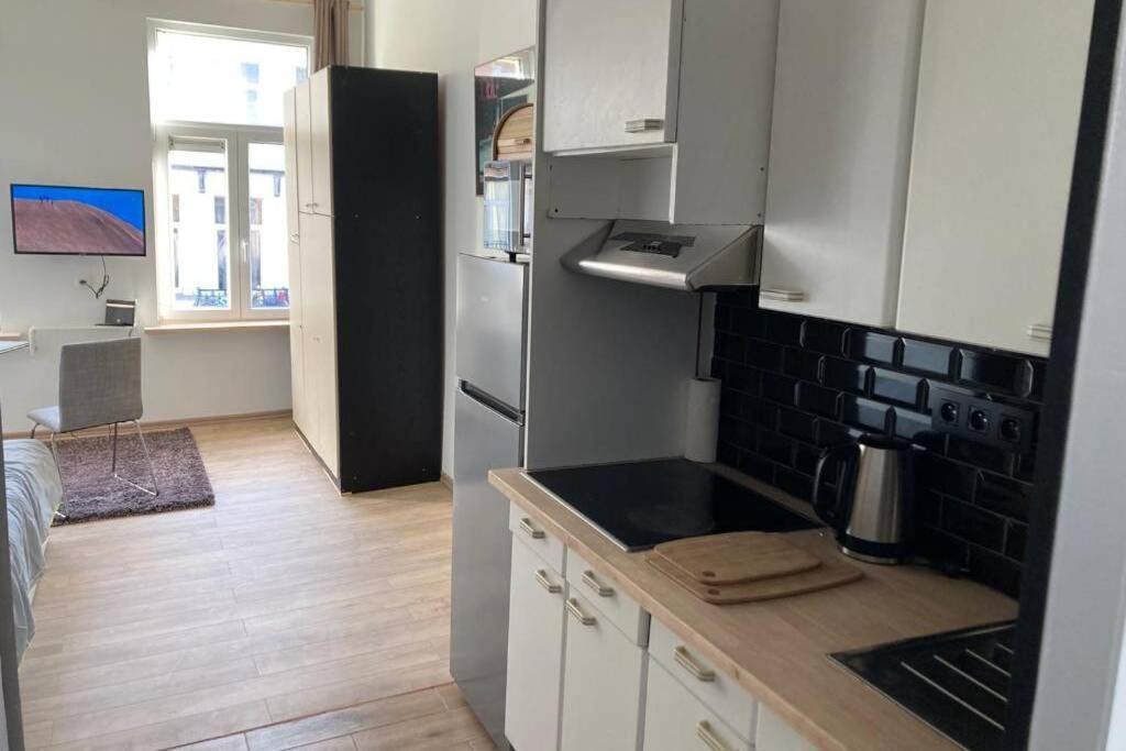Magnifique Studio Au 2Eme Etage, A Proximite De La Gare Du Midi! بروكسل المظهر الخارجي الصورة